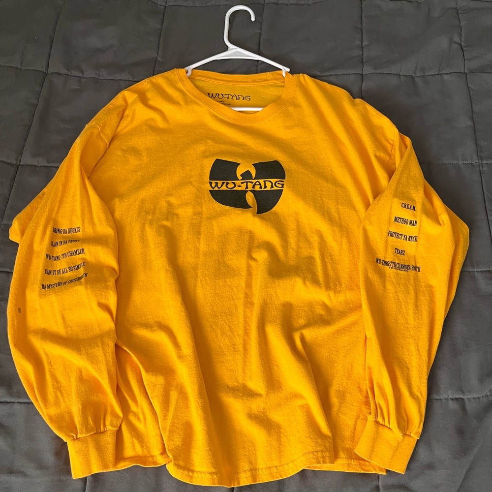 Yellow wu tang longsleeve